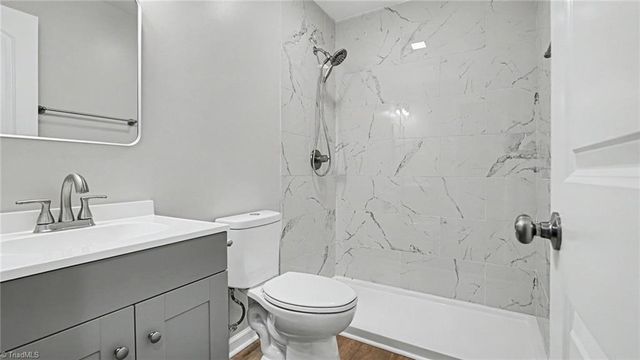 2210 Dulaire Road, Greensboro, NC 27407