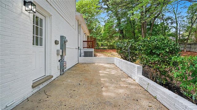 2210 Dulaire Road, Greensboro, NC 27407