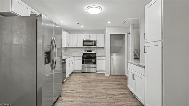 2210 Dulaire Road, Greensboro, NC 27407