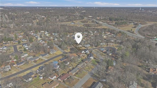 2210 Dulaire Road, Greensboro, NC 27407