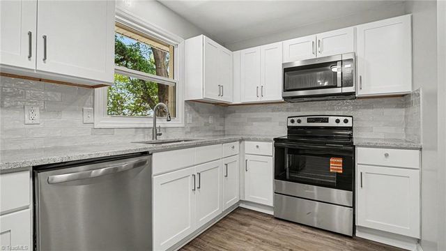 2210 Dulaire Road, Greensboro, NC 27407