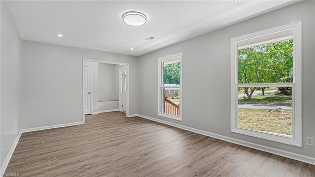 2210 Dulaire Road, Greensboro, NC 27407