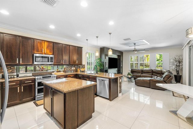 11565 Mantova Bay Circle, Boynton Beach, FL 33473
