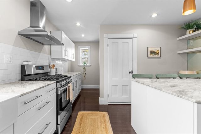 37 Moseley 2, Boston, MA 02125