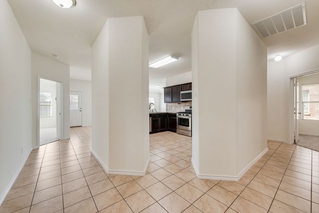 5117 Grayson Ridge Drive, Fort Worth, TX 76179