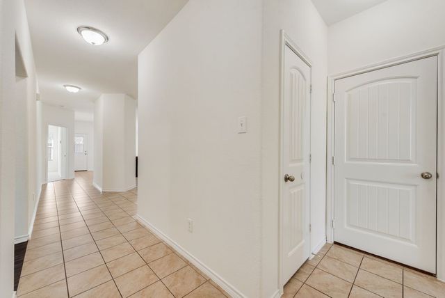 5117 Grayson Ridge Drive, Fort Worth, TX 76179