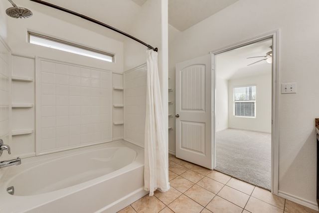 5117 Grayson Ridge Drive, Fort Worth, TX 76179