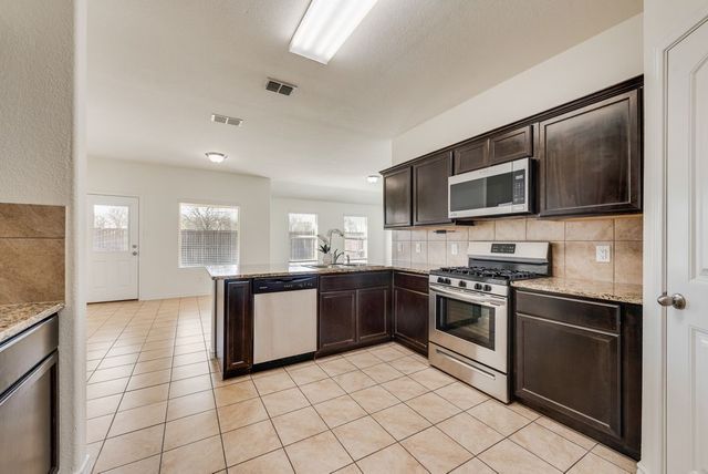 5117 Grayson Ridge Drive, Fort Worth, TX 76179