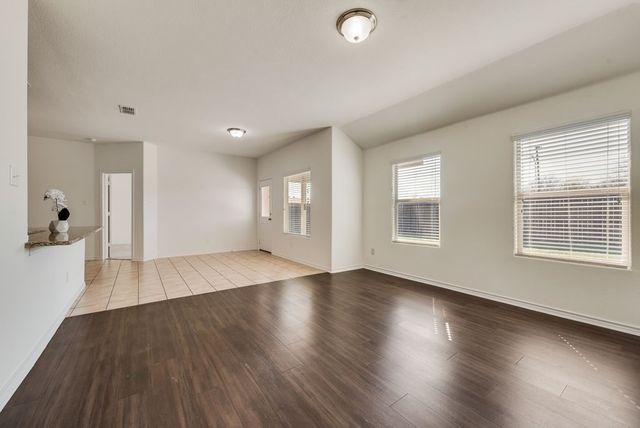 5117 Grayson Ridge Drive, Fort Worth, TX 76179