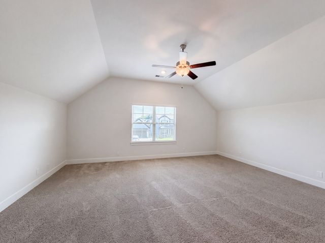 5815 Shoreline Dr, Rockvale, TN 37153
