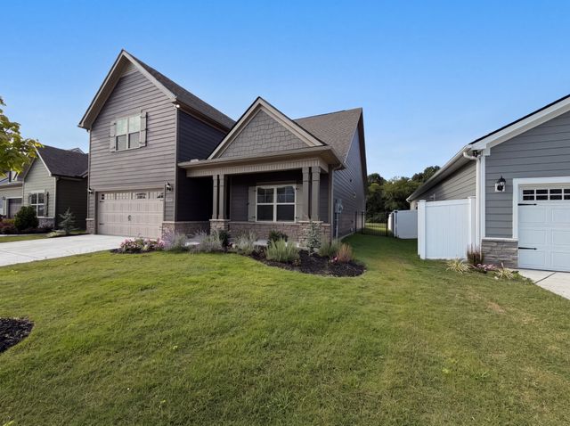 5815 Shoreline Dr, Rockvale, TN 37153