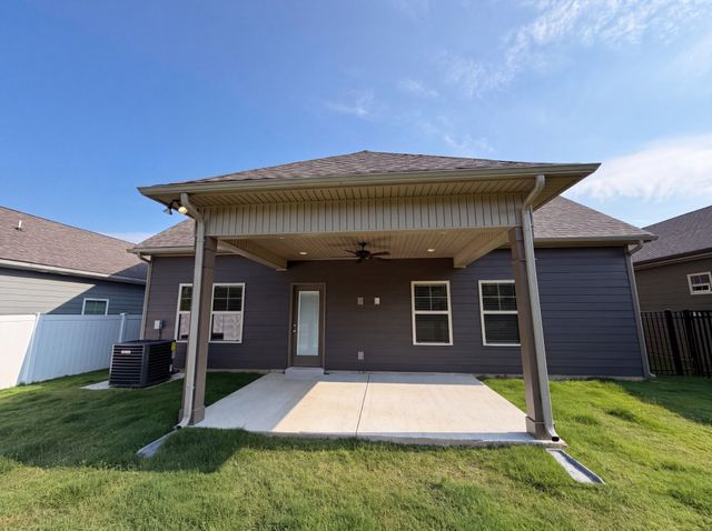 5815 Shoreline Dr, Rockvale, TN 37153