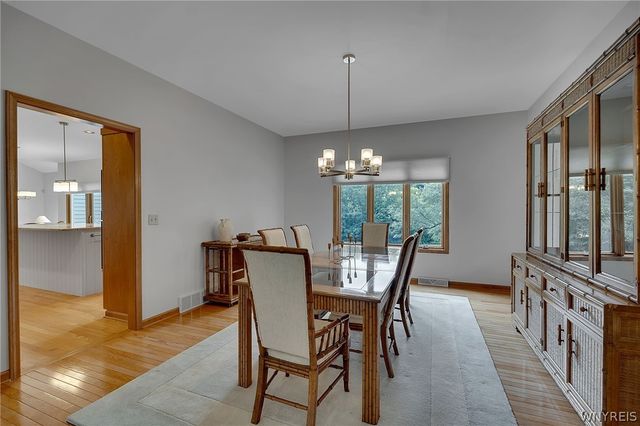 9530 Cobblestone Dr, Clarence, NY 14031