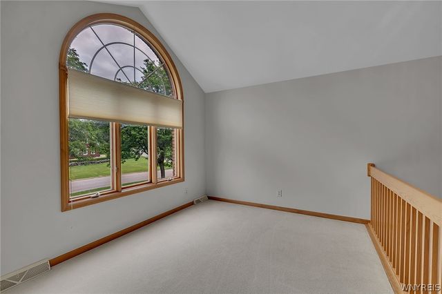 9530 Cobblestone Dr, Clarence, NY 14031