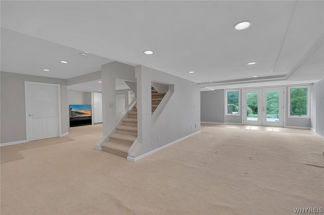 9530 Cobblestone Dr, Clarence, NY 14031