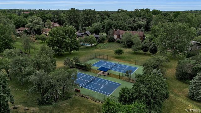 9530 Cobblestone Dr, Clarence, NY 14031