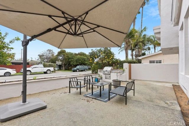 1938 Westminster, Costa Mesa, CA 92627