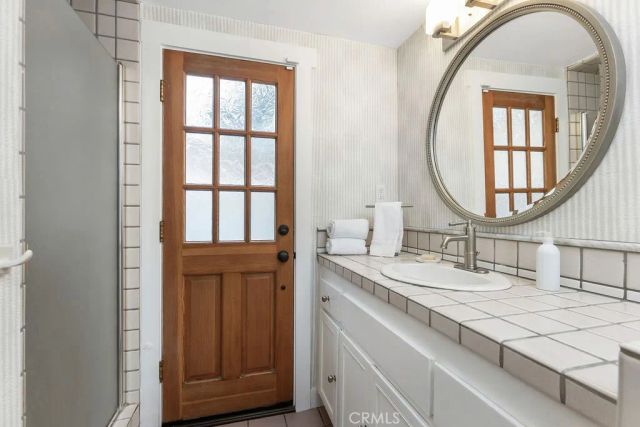 1938 Westminster, Costa Mesa, CA 92627