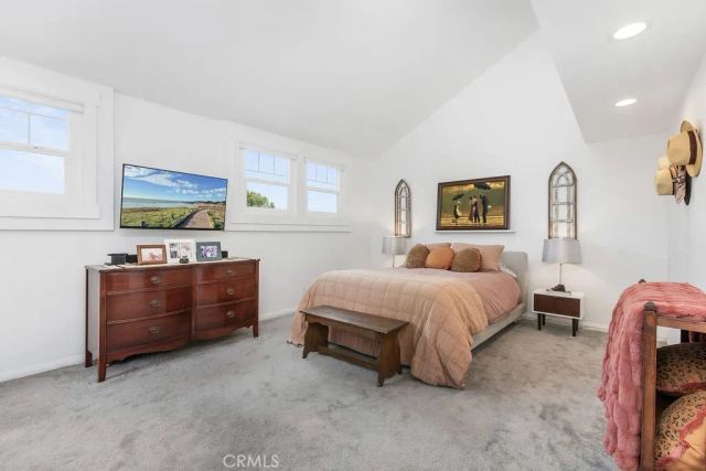 1938 Westminster, Costa Mesa, CA 92627