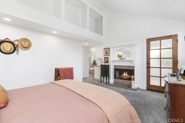 1938 Westminster, Costa Mesa, CA 92627