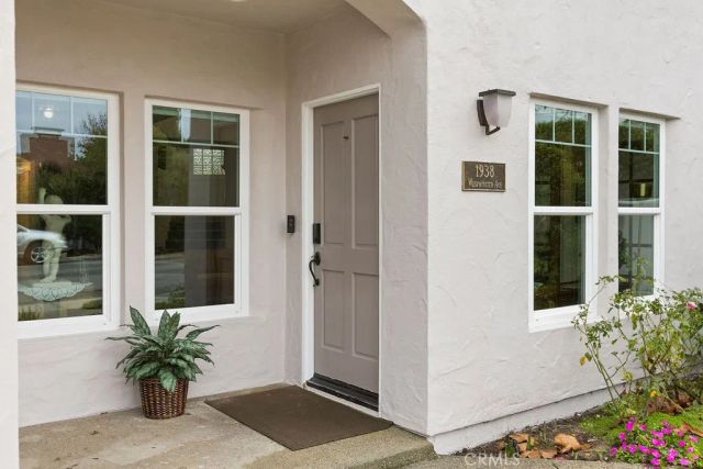 1938 Westminster, Costa Mesa, CA 92627