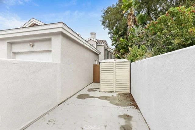 1938 Westminster, Costa Mesa, CA 92627