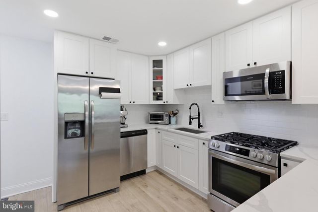 3127 PARK DR SE, Washington, DC 20020