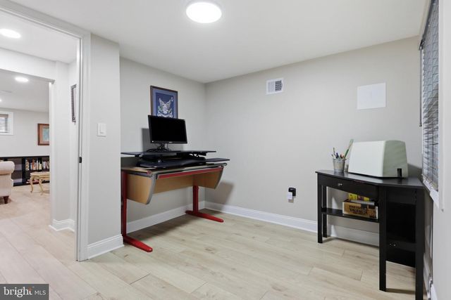 3127 PARK DR SE, Washington, DC 20020