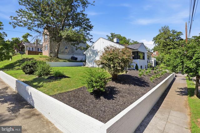 3127 PARK DR SE, Washington, DC 20020
