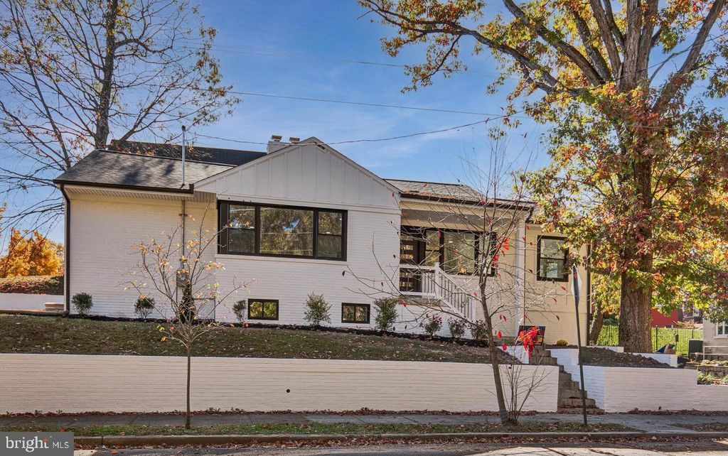 3127 PARK DR SE, Washington, DC 20020