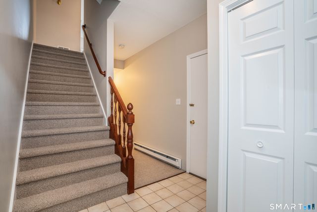 14 Brinley Way 14, Newington, CT 06111