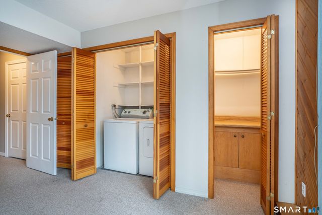 14 Brinley Way 14, Newington, CT 06111