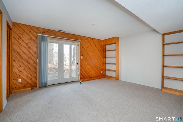 14 Brinley Way 14, Newington, CT 06111