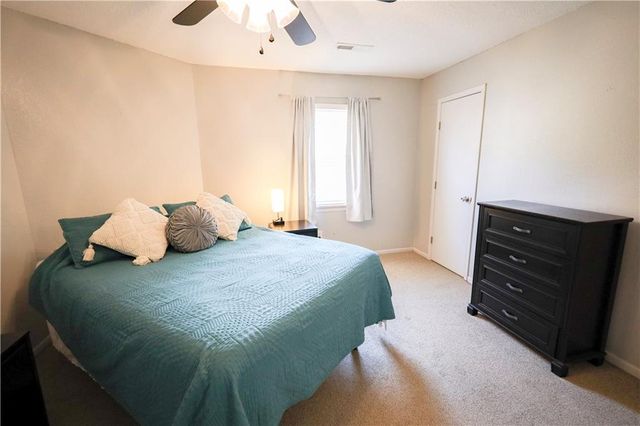 107 NE Greystone Drive, Lee's Summit, MO 64086