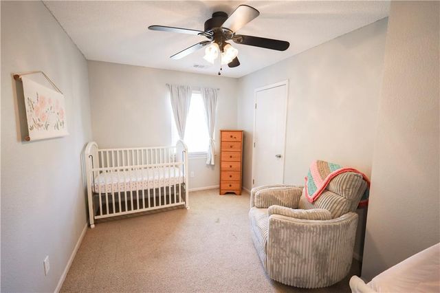 107 NE Greystone Drive, Lee's Summit, MO 64086