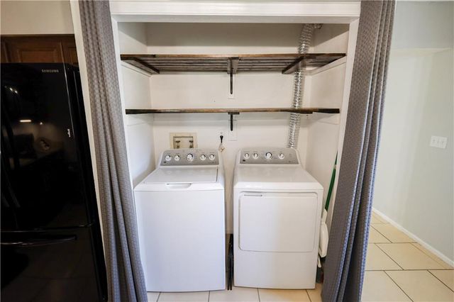 107 NE Greystone Drive, Lee's Summit, MO 64086