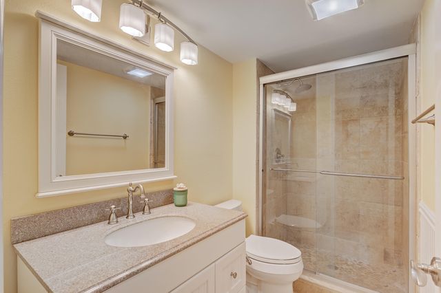 5420 N Ocean Drive 801, Riviera Beach, FL 33404