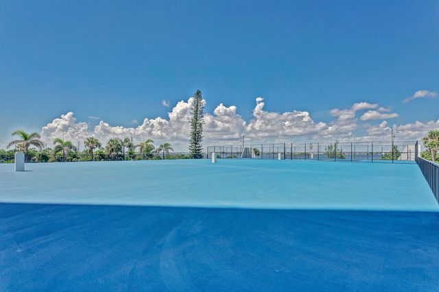 5420 N Ocean Drive 801, Riviera Beach, FL 33404