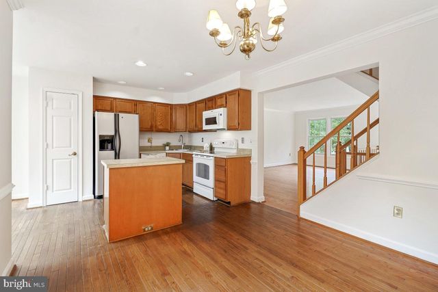 13 DRUMCASTLE CT, Germantown, MD 20876