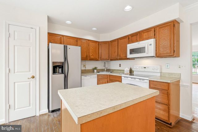 13 DRUMCASTLE CT, Germantown, MD 20876