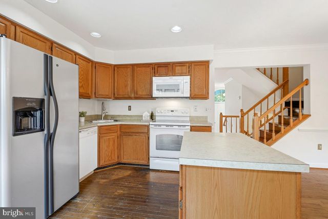 13 DRUMCASTLE CT, Germantown, MD 20876