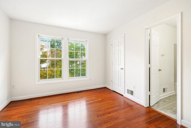 13 DRUMCASTLE CT, Germantown, MD 20876