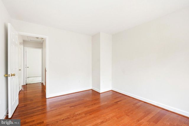13 DRUMCASTLE CT, Germantown, MD 20876