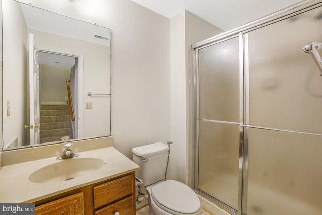 13 DRUMCASTLE CT, Germantown, MD 20876