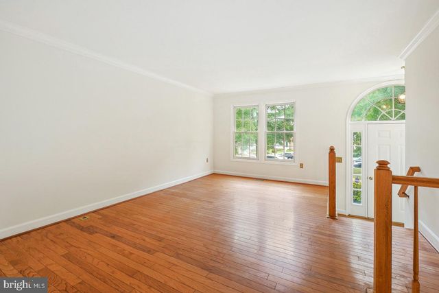 13 DRUMCASTLE CT, Germantown, MD 20876