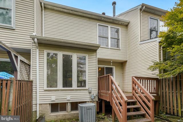 13 DRUMCASTLE CT, Germantown, MD 20876