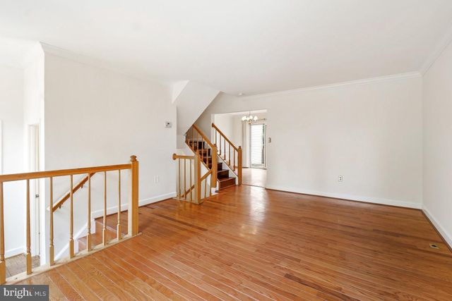 13 DRUMCASTLE CT, Germantown, MD 20876