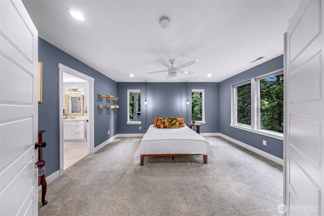 32 Hillside Place, Bellingham, WA 98229