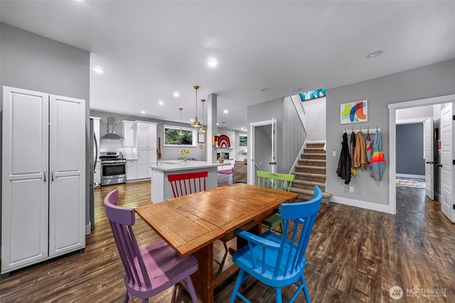 32 Hillside Place, Bellingham, WA 98229