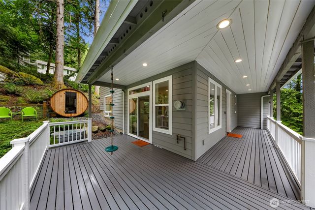 32 Hillside Place, Bellingham, WA 98229